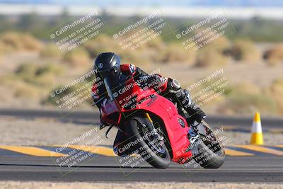media/Nov-06-2023-Moto Forza (Mon) [[ce023d0744]]/3-Intermediate Group/Session 5 (Turn 4)/